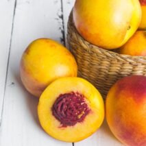 NECTARINA AMARELA IMPORTADA - KG